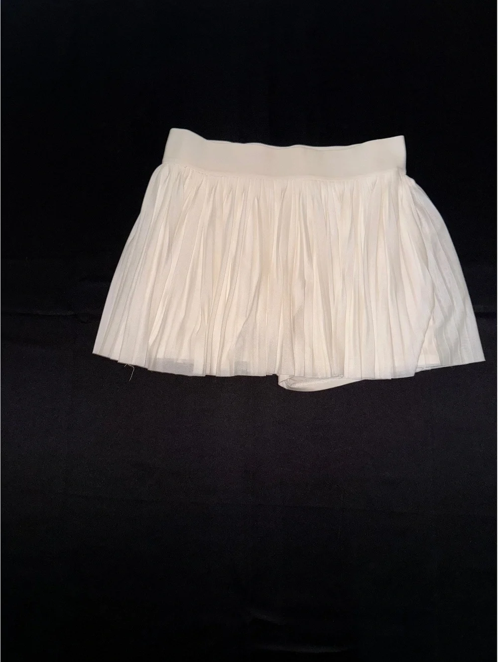 Vanilla Star Women's Large White Pleated Skort